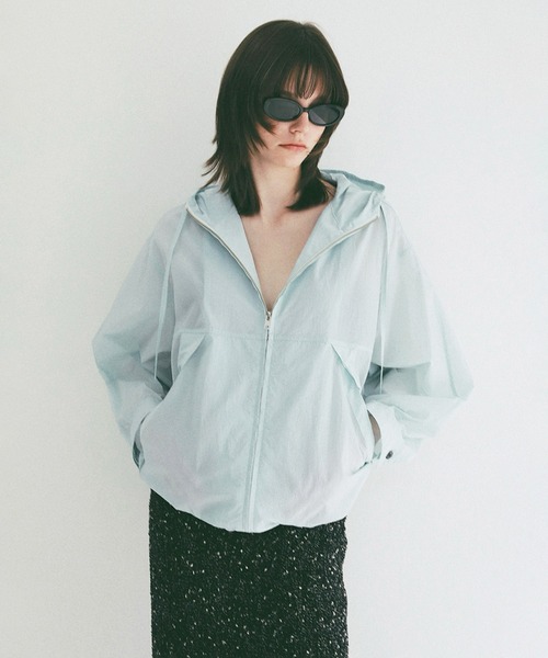 CLANE（クラネ）の「CRINKLED SHEER NYLON ZIP UP HOODIE（パーカー・レディース・ブラック/ベージュ・2/1）」の18枚目の写真