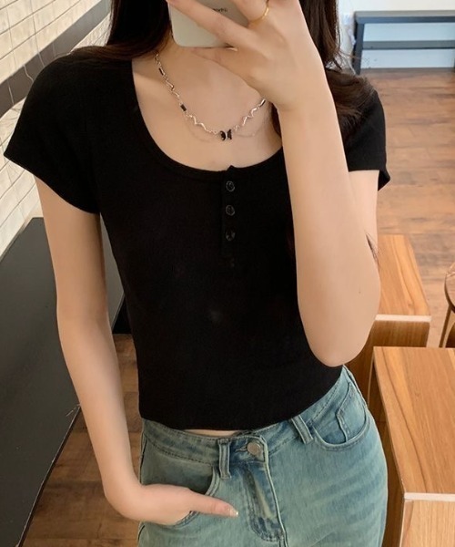 lulufa(ルルファ)の「ヘンリーネックTシャツ 半袖 リブ ベーシックT(Tシャツ/カットソー・レディース・ホワイト/ブラック/グレー・FREE)」の13枚目の写真