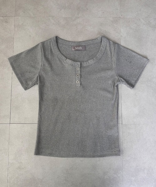 lulufa(ルルファ)の「ヘンリーネックTシャツ 半袖 リブ ベーシックT(Tシャツ/カットソー・レディース・ホワイト/ブラック/グレー・FREE)」の19枚目の写真