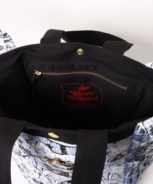 Vivienne Westwood(ヴィヴィアンウエストウッド)の「RUNNER HOLDALL MEDIUM(ショルダーバッグ・レディース・ブルー系その他・FREE)」の5枚目の写真