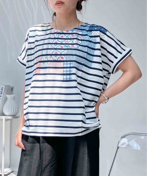 AS KNOW AS plus(アズノゥアズプラス)の「〇袖ロールアップ タック入りアートTシャツ(Tシャツ/カットソー・レディース・ホワイト系/ホワイト系1/オートミール/ホワイト系その他・FREE)」の2枚目の写真