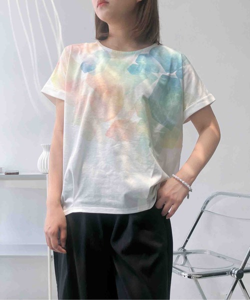 AS KNOW AS plus(アズノゥアズプラス)の「〇袖ロールアップ タック入りアートTシャツ(Tシャツ/カットソー・レディース・ホワイト系/ホワイト系1/オートミール/ホワイト系その他・FREE)」の5枚目の写真