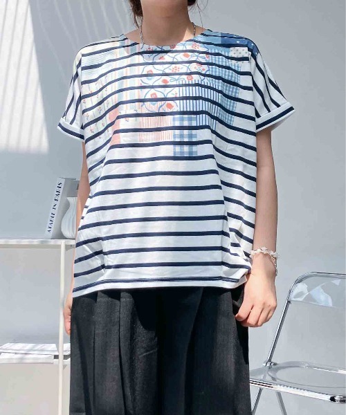 AS KNOW AS plus(アズノゥアズプラス)の「〇袖ロールアップ タック入りアートTシャツ(Tシャツ/カットソー・レディース・ホワイト系/ホワイト系1/オートミール/ホワイト系その他・FREE)」の21枚目の写真
