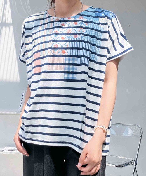 AS KNOW AS plus(アズノゥアズプラス)の「〇袖ロールアップ タック入りアートTシャツ(Tシャツ/カットソー・レディース・ホワイト系/ホワイト系1/オートミール/ホワイト系その他・FREE)」の22枚目の写真