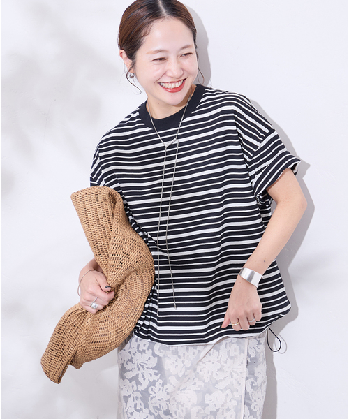 JOURNAL STANDARD(ジャーナルスタンダード)の「《追加2》シャーリングTシャツ(Tシャツ/カットソー・レディース・アイボリー/ネイビー/ブラック系その他・FREE)」の6枚目の写真