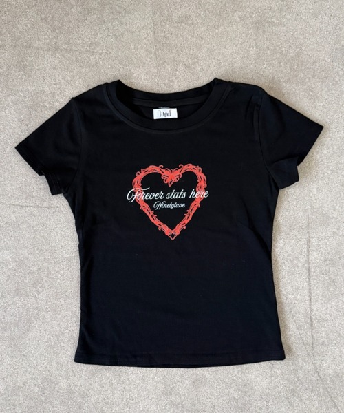 lilful(リルフル)の「【26年春夏新作】フロントハートロゴコンパクト半袖Tシャツ(Tシャツ/カットソー・レディース・ブラック・M/S)」の8枚目の写真