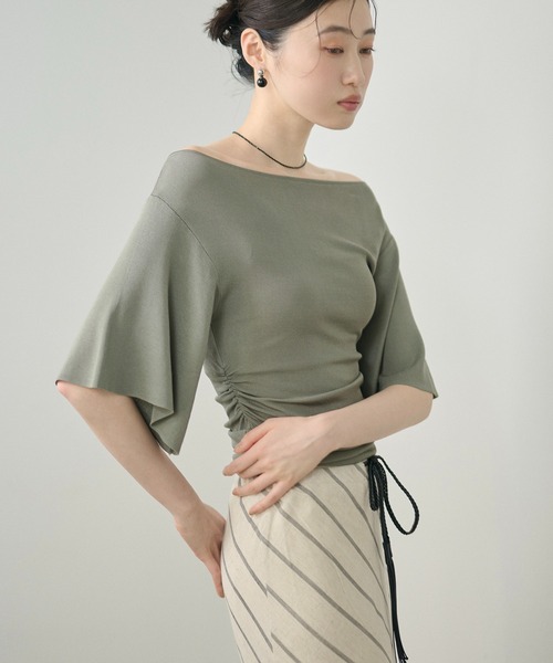 LAULEN(ローレン)の「side gather open neck knit /サイドギャザーオープンネックニット(ニット/セーター・レディース・カーキ/イエロー/ピンク/ブラック・FREE)」の1枚目の写真