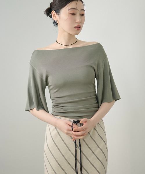 LAULEN(ローレン)の「side gather open neck knit /サイドギャザーオープンネックニット(ニット/セーター・レディース・カーキ/イエロー/ピンク/ブラック・FREE)」の6枚目の写真