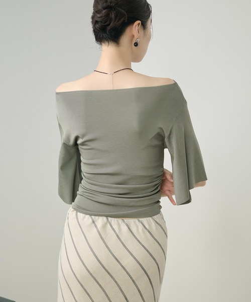 LAULEN(ローレン)の「side gather open neck knit /サイドギャザーオープンネックニット(ニット/セーター・レディース・カーキ/イエロー/ピンク/ブラック・FREE)」の21枚目の写真