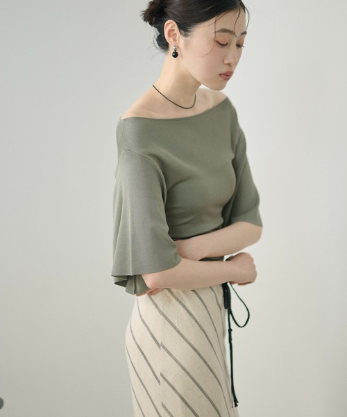 LAULEN(ローレン)の「side gather open neck knit /サイドギャザーオープンネックニット(ニット/セーター・レディース・カーキ/イエロー/ピンク/ブラック・FREE)」の22枚目の写真