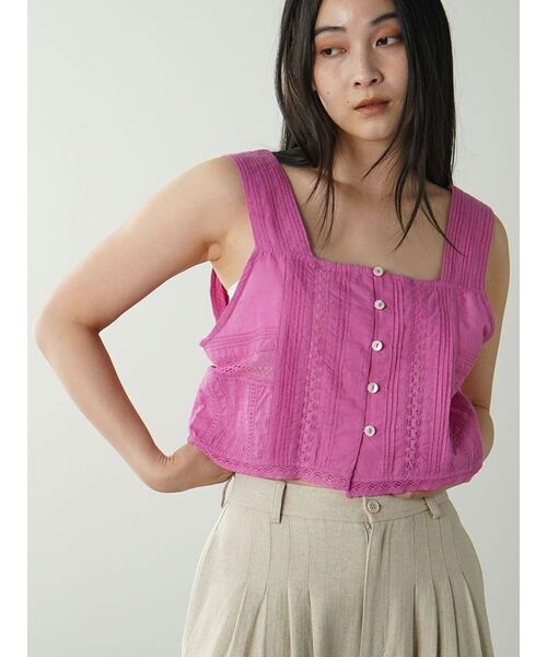 FIKA.(フィーカ)の「Cotton lace bustier(シャツ/ブラウス・レディース・ブラック/ピンク系その他2/オフホワイト・MEDIUM)」の5枚目の写真