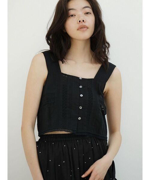 FIKA.(フィーカ)の「Cotton lace bustier(シャツ/ブラウス・レディース・ブラック/ピンク系その他2/オフホワイト・MEDIUM)」の2枚目の写真