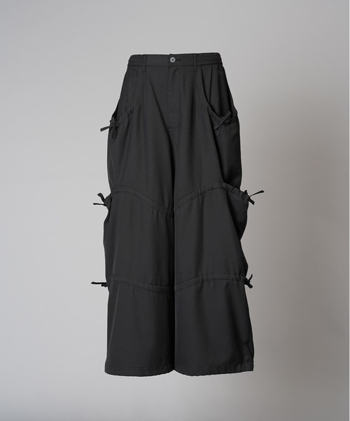 MAISON SPECIAL(メゾンスペシャル)の「《UNISEX》Cavalry Twills Prime-Wide Gathered Tiered Pants/キャバルリーツイルプライムワイドギャザーティアードパンツ【MAISON SPECIAL/メゾンスペシャル】(その他パンツ・メンズ・ベージュ/ブラック/グレイッシュベージュ・0/1/2)」の16枚目の写真