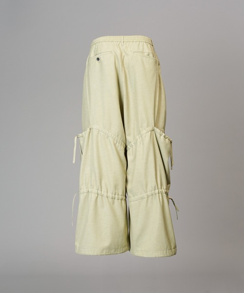 MAISON SPECIAL(メゾンスペシャル)の「《UNISEX》Cavalry Twills Prime-Wide Gathered Tiered Pants/キャバルリーツイルプライムワイドギャザーティアードパンツ【MAISON SPECIAL/メゾンスペシャル】(その他パンツ・メンズ・ベージュ/ブラック/グレイッシュベージュ・0/1/2)」の19枚目の写真