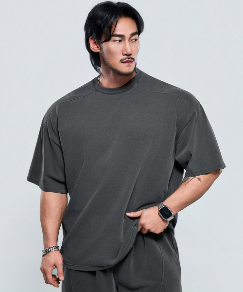 PHYSICAL GARMENTS（フィジカルガーメンツ）の「P2632 ピッグダイング 切り替え アドショルダーフィット 半袖 [チャコール]（Tシャツ/カットソー・メンズ・チャコール・X-LARGE/MEDIUM/LARGE/XX-LARGE）」の2枚目の写真