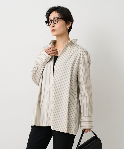 UNTITLED（アンタイトル）の「【コットン100／洗える】コットンブロードAラインシャツ（シャツ/ブラウス・レディース・オフホワイト/ブラック系2/ベージュ系その他5・04/02/00/44/48）」の15枚目の写真
