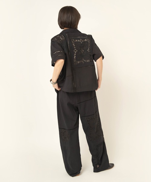 RNA-N(アールエヌエーエヌ)の「B2976 レースパッチワークシャツ(シャツ/ブラウス・レディース・ブラック/キナリ・FREE)」の7枚目の写真