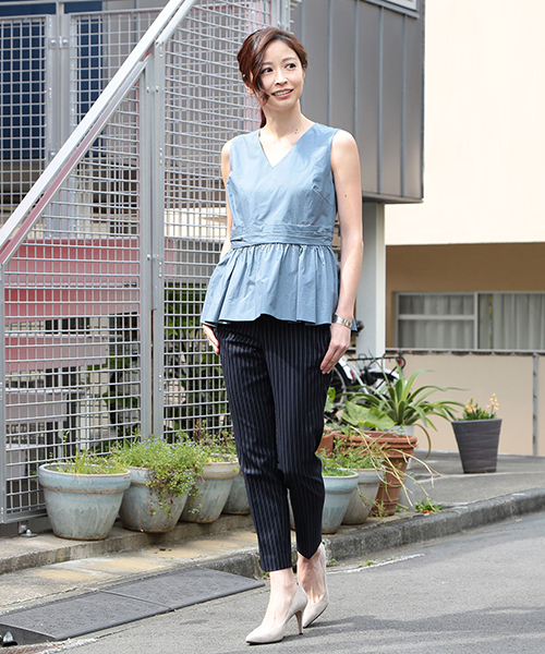 定価1.7万 新品 2016SS BEAMS ビームス Vネックぺプラムブラウス Demi-Luxe BEAMS（デミルクス ビームス）の「Demi-Luxe BEAMS / V