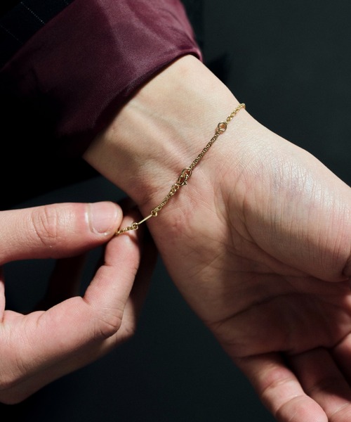 CAMPHOR WOOD(カンファーウッド)の「SILVER 925 TWIST CHAIN BRACELET / シルバー925ツイストチェーンブレスレット(ブレスレット・メンズ・ゴールド/シルバー・フリー)」の10枚目の写真