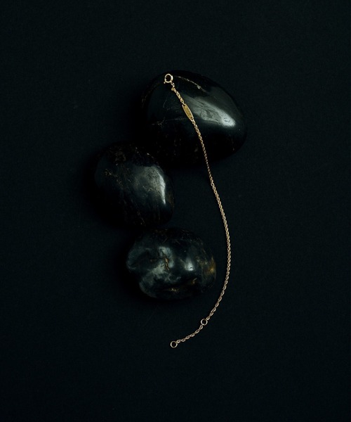 CAMPHOR WOOD(カンファーウッド)の「SILVER 925 TWIST CHAIN BRACELET / シルバー925ツイストチェーンブレスレット(ブレスレット・メンズ・ゴールド/シルバー・フリー)」の4枚目の写真