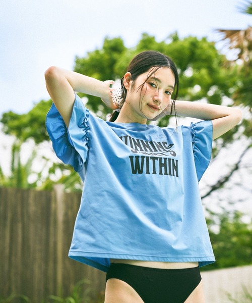 Kappa(カッパ)の「水陸両用フリル半袖Tシャツ(Tシャツ/カットソー・レディース・ブルー/ブラック/オフホワイト・LARGE/X-LARGE/MEDIUM)」の19枚目の写真