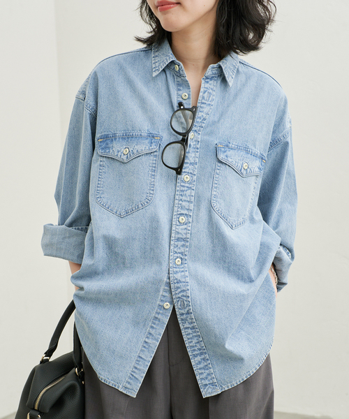 SLOBE IENA(スローブイエナ)の「《シリーズあり/》LEDENIM NOUVEAU BDU デニムシャツ(シャツ/ブラウス・レディース・ネイビー/スカイブルー・FREE)」の14枚目の写真
