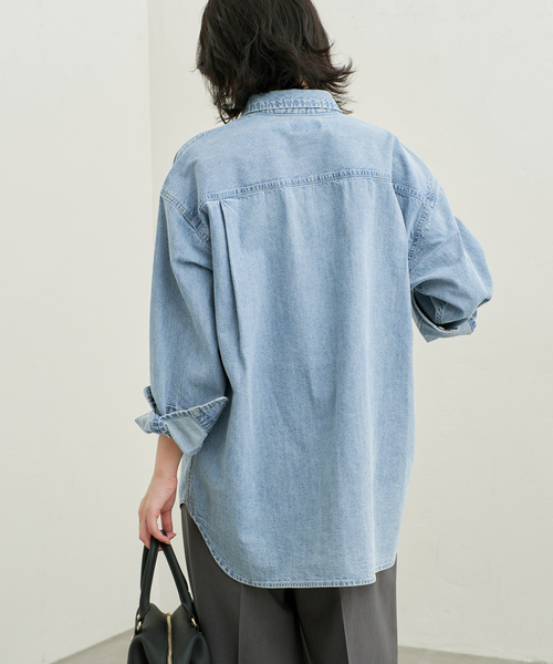 SLOBE IENA(スローブイエナ)の「《シリーズあり/》LEDENIM NOUVEAU BDU デニムシャツ(シャツ/ブラウス・レディース・ネイビー/スカイブルー・FREE)」の12枚目の写真