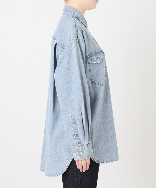 SLOBE IENA(スローブイエナ)の「《シリーズあり/》LEDENIM NOUVEAU BDU デニムシャツ(シャツ/ブラウス・レディース・ネイビー/スカイブルー・FREE)」の8枚目の写真