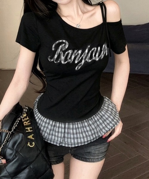 SHEENA(シーナ)の「チェックパッチロゴワンショルフリルTシャツ(Tシャツ/カットソー・レディース・グレー/ネイビー/ホワイト/ブラック・M)」の14枚目の写真
