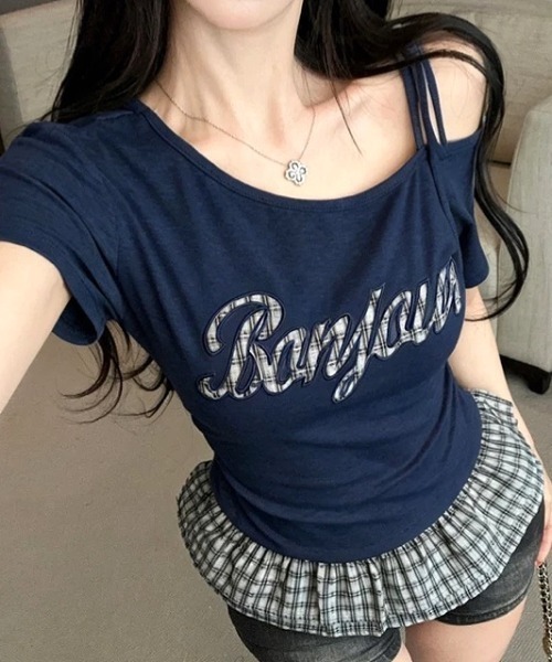 SHEENA(シーナ)の「チェックパッチロゴワンショルフリルTシャツ(Tシャツ/カットソー・レディース・グレー/ネイビー/ホワイト/ブラック・M)」の17枚目の写真