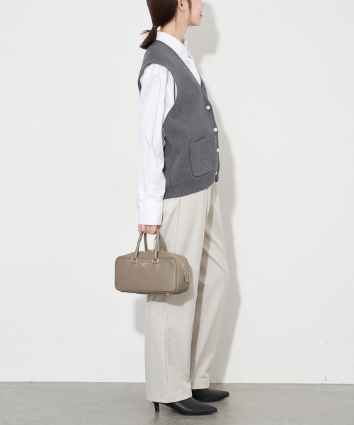 SLOBE IENA（スローブイエナ）の「《WEB限定カラーあり/追加》パールニットベスト（ベスト・レディース・ブラック/チャコールグレー/ネイビー・FREE）」の13枚目の写真