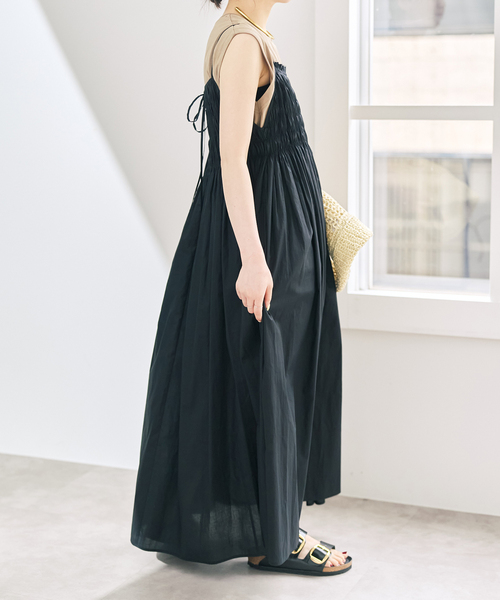 Spick & Span(スピックアンドスパン)の「ギャザーキャミワンピース(ワンピース・レディース・ブルー系その他/ブラック・36/38)」の8枚目の写真