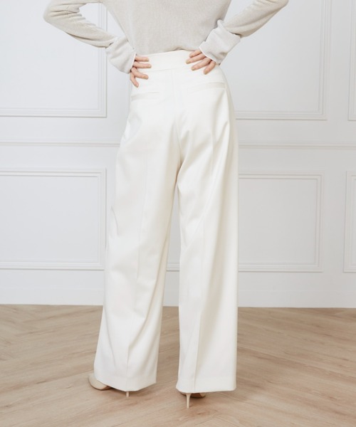 INED(イネド)の「TWシルクストレッチ タックワイドパンツ《la veille by SUPERIOR CLOSET》(その他パンツ・レディース・ネイビー・9号)」の17枚目の写真