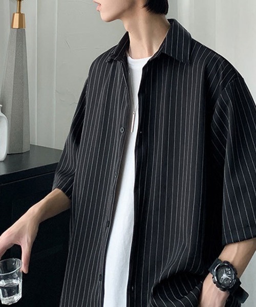 KELVIN（ケルヴァン）の「Pinstripe Oversized Shirt ピンストライプオーバーサイズシャツ（シャツ/ブラウス・メンズ・ホワイト/ブラック・MEDIUM/LARGE）」の8枚目の写真