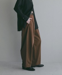 TUCK BARREL PANTS