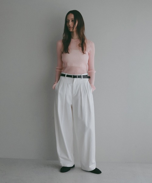 MANOF（マノフ）の「TUCK BARREL PANTS（その他パンツ・レディース・ホワイト/ブラック/ブラウン・S/M）」の4枚目の写真