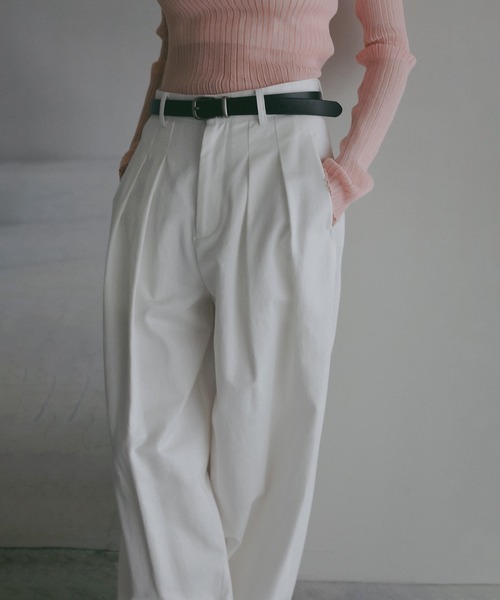 MANOF（マノフ）の「TUCK BARREL PANTS（その他パンツ・レディース・ホワイト/ブラック/ブラウン・S/M）」の6枚目の写真