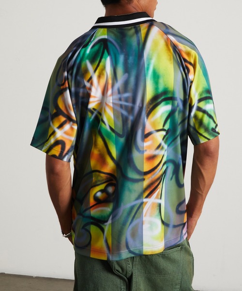 HUF(ハフ)の「KENNY SCHARF MULTITUD SOCCER JERSEY(Tシャツ/カットソー・メンズ・マルチ・M/S/L)」の13枚目の写真