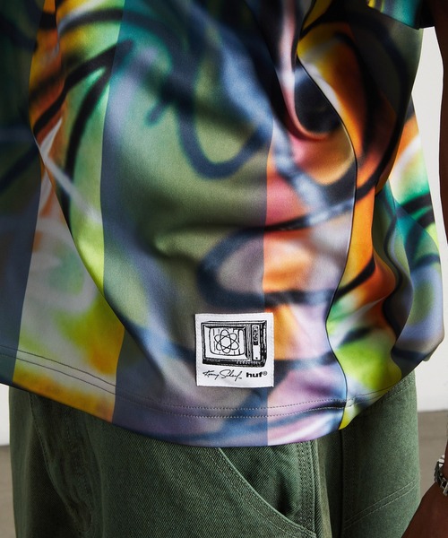 HUF(ハフ)の「KENNY SCHARF MULTITUD SOCCER JERSEY(Tシャツ/カットソー・メンズ・マルチ・M/S/L)」の7枚目の写真