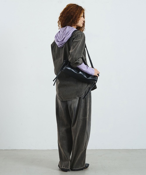 ROSE BUD(ローズバッド)の「CREOLME/DENIM L/S SHIRT(シャツ/ブラウス・レディース・ライトインディゴブルー/ブラック・ONE SIZE)」の20枚目の写真