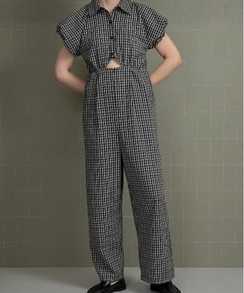 lawgy(ラウジー)の「check mini puff sleeve allinone / チェックミニパフスリーブオールインワン(つなぎ/オールインワン・レディース・チェック・FREE)」の5枚目の写真