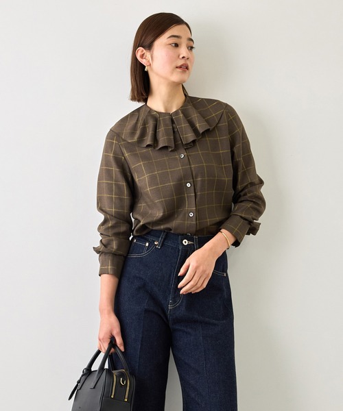 ROPE'（ロペ）の「【J'aDoRe・一部店舗限定サイズ】ラメチェックフリルカラーブラウス/セットアップ対応・イージーケア（シャツ/ブラウス・レディース・ブラウン系その他2・38）」の3枚目の写真