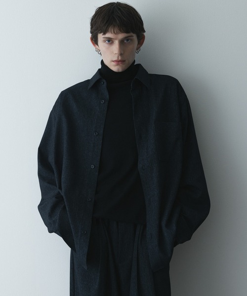 remer(リメール)の「remer 26秋冬新作 - oversized faded shirt / 掠れ織りオーバーサイズシャツ(シャツ/ブラウス・メンズ・ネイビー/ブラック・MEDIUM/LARGE/SMALL/X-SMALL)」の2枚目の写真
