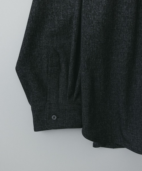 remer(リメール)の「remer 26秋冬新作 - oversized faded shirt / 掠れ織りオーバーサイズシャツ(シャツ/ブラウス・メンズ・ネイビー/ブラック・MEDIUM/LARGE/SMALL/X-SMALL)」の8枚目の写真