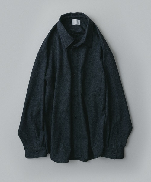 remer(リメール)の「remer 26秋冬新作 - oversized faded shirt / 掠れ織りオーバーサイズシャツ(シャツ/ブラウス・メンズ・ネイビー/ブラック・MEDIUM/LARGE/SMALL/X-SMALL)」の4枚目の写真