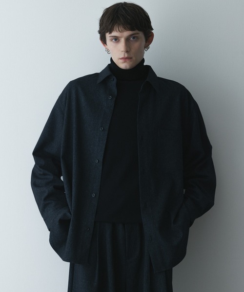 remer(リメール)の「remer 26秋冬新作 - oversized faded shirt / 掠れ織りオーバーサイズシャツ(シャツ/ブラウス・メンズ・ネイビー/ブラック・MEDIUM/LARGE/SMALL/X-SMALL)」の15枚目の写真