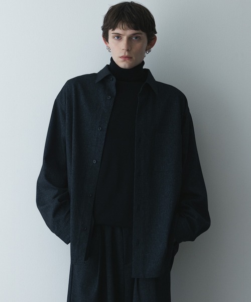 remer(リメール)の「remer 26秋冬新作 - oversized faded shirt / 掠れ織りオーバーサイズシャツ(シャツ/ブラウス・メンズ・ネイビー/ブラック・MEDIUM/LARGE/SMALL/X-SMALL)」の18枚目の写真