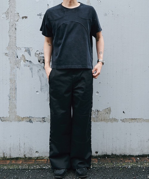AFB(エーエフビー)の「STUDDED WIDE PANTS(チノパンツ・メンズ・グレー/カーキ/ブラック・MEDIUM/LARGE/X-LARGE)」の12枚目の写真