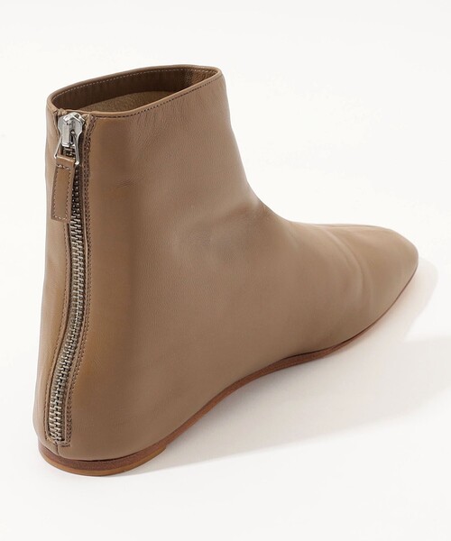 TOMORROWLAND (トゥモローランド)の「LE MONDE BERYL LUNA BOOT LESTHER ショートブーツ(ブーツ・レディース・ベージュ/ブラック・39/37/36/38)」の6枚目の写真