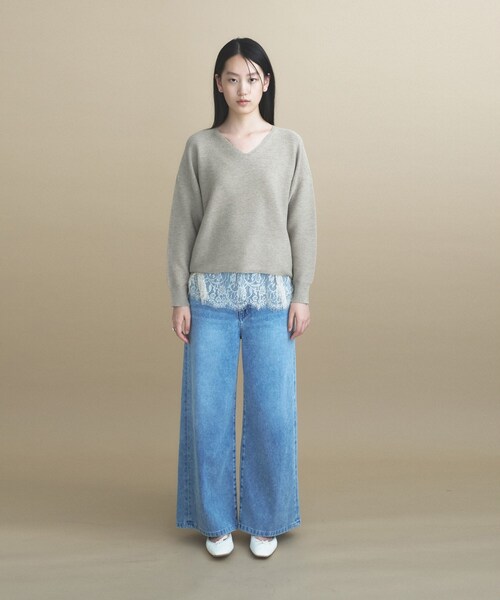 cloenc（クロエンス）の「【WEB限定カラーあり】Vネックラメガーターニット　美フォルム（ニット/セーター・レディース・サックスブルー/ピンク/チャコール/イエロー系その他/ブラウン系その他7/ブラウン系その他5/ライトグレー系8/ベージュ系8/オフホワイト・02）」の10枚目の写真